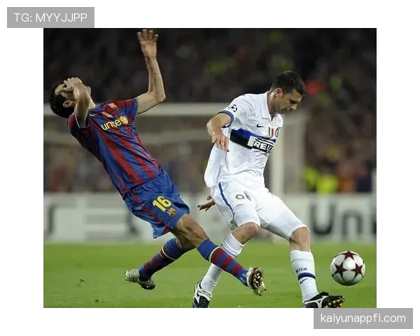 假摔判罚规则详解：裁判如何依据动作和意图判定欺骗犯规