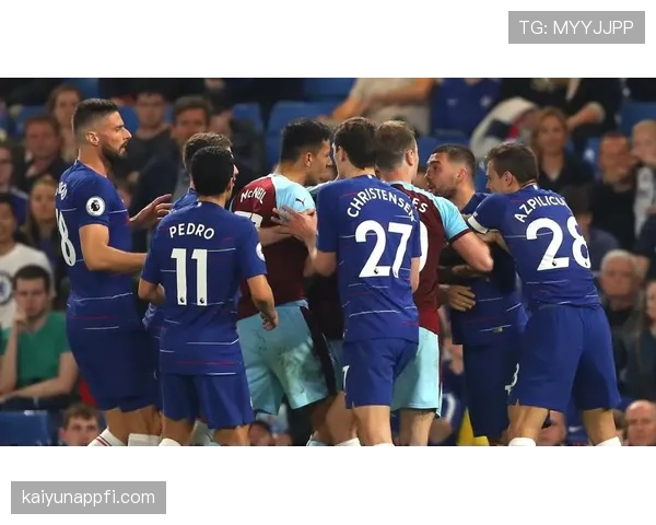 替补席红牌判罚规则详解：哪些行为会被直接罚下？